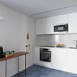 Piso Azul Premium In Bairro Alto Lisboa