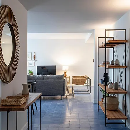 Piso Azul Premium In Bairro Alto By Lovelystay