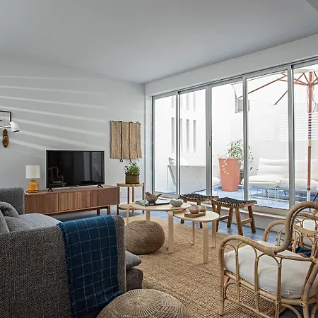 Piso Azul Premium In Bairro Alto By Lovelystay *