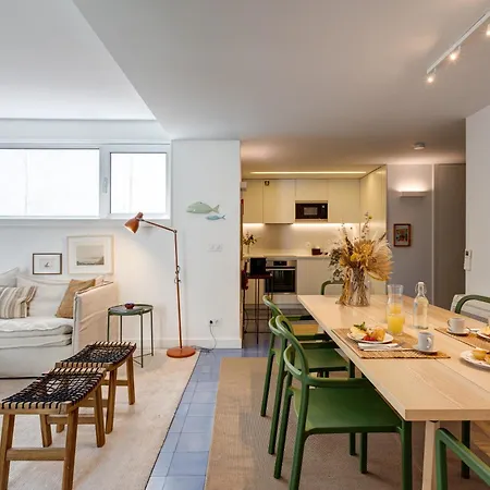 Piso Azul Premium In Bairro Alto * Lisboa
