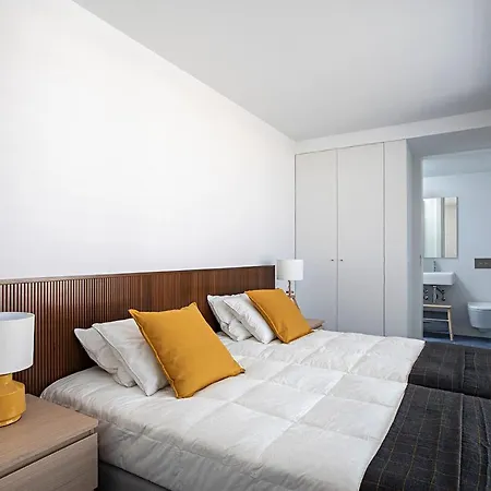 Apartment Piso Azul Premium In Bairro Alto By Lovelystay