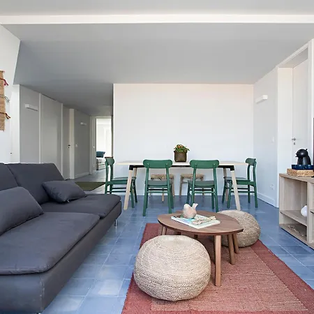 Piso Azul Premium In Bairro Alto By Lovelystay *